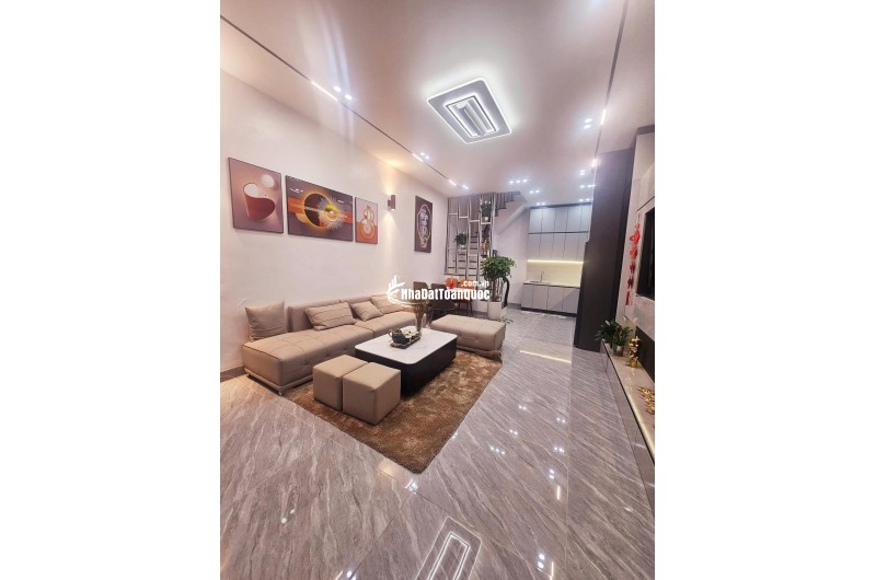 Bán nhà Nguyễn Đức Cảnh , Hoàng Mai , 42m2 4T giá chỉ 8,1 Tỷ